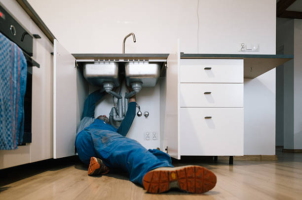 Professional Emergency Plumber technician working in Coats, NC